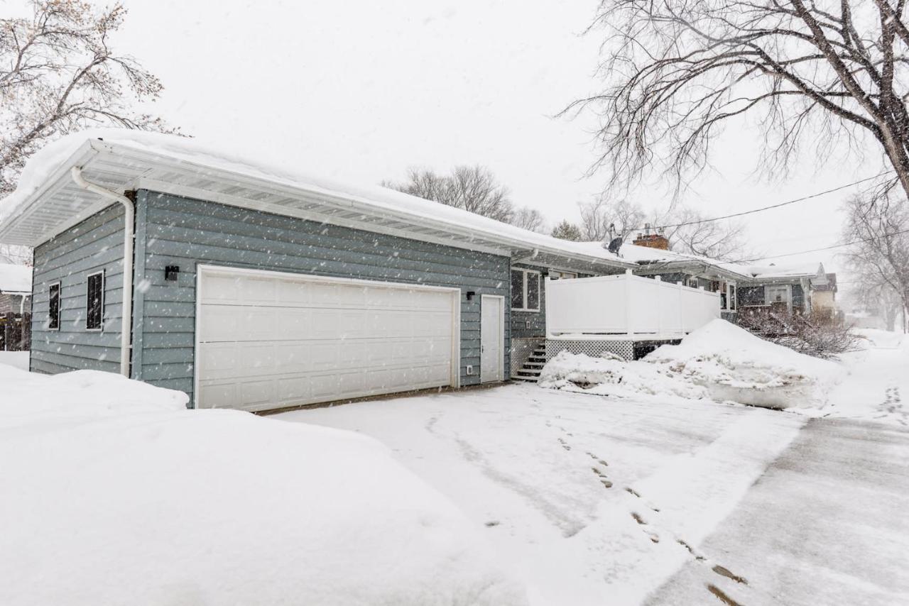 New Remodeled Townhome In *