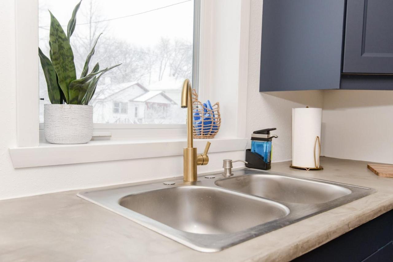 New Remodeled Townhome In